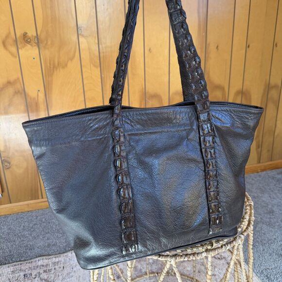 Moo Moo Designs | Crocodile & Leather Handbag Mocha Brown Pebbled Soft - Picture 2 of 16